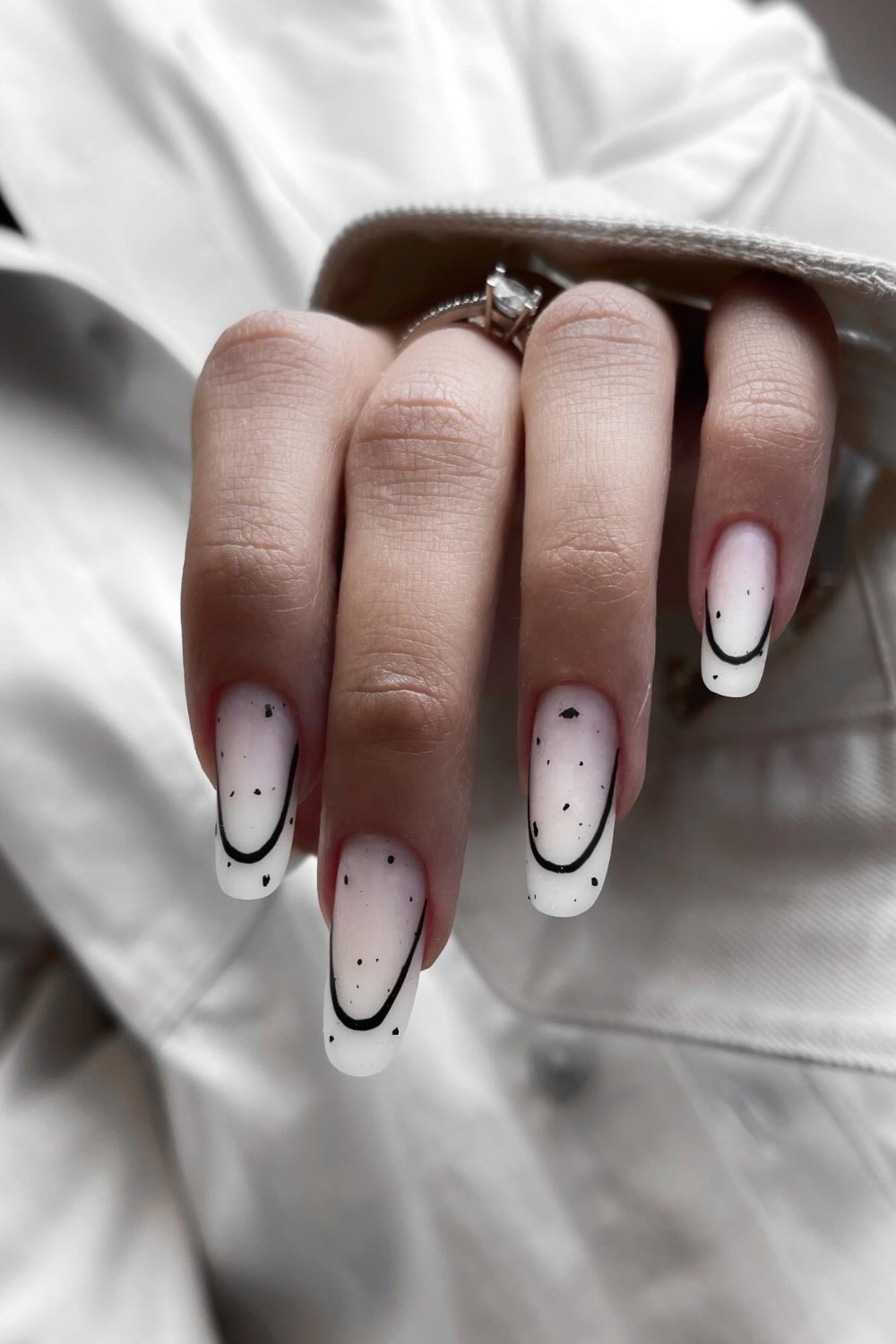 Minimalist White with Black Outlines